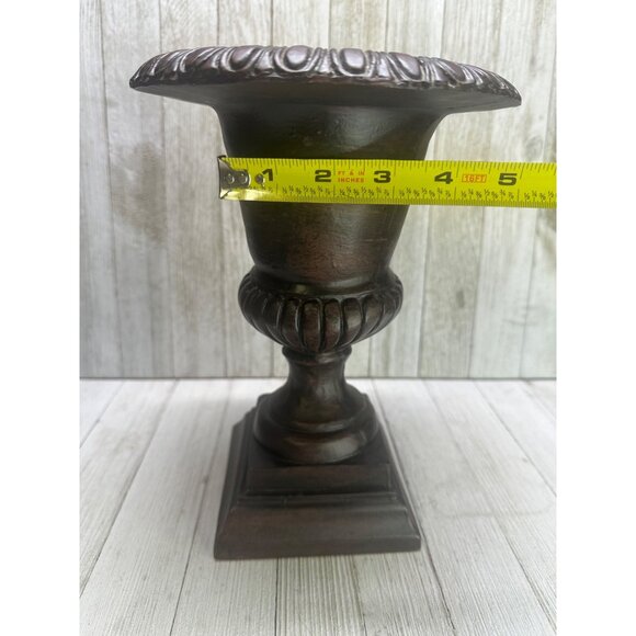 Vintage Resin Decorative Vase Planter Footed Garden Decor 10" Tall 7" Diameter - Picture 7 of 8